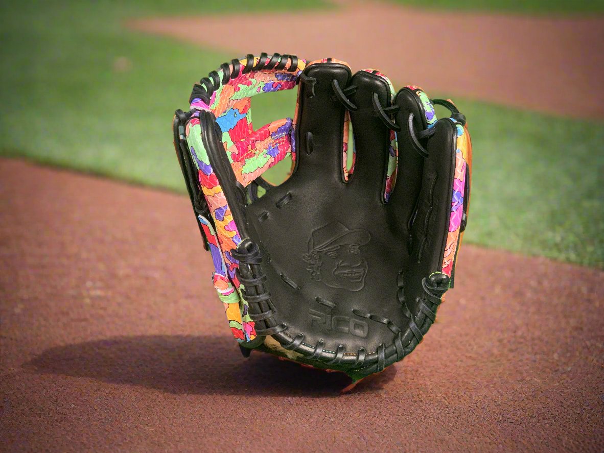 11.50 inch Limited Edition Rico X @1hunna_G, right hand thrower, i web, Japan kip leather with python impression.